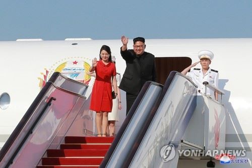 조선중앙통신, 김정은 국무위원장 중국 방문 보도(평양 조선중앙통신=연합뉴스) 김정은 북한 국무위원장이 19일부터 1박 2일 일정으로 중국을 방문했다고 조선중앙통신이 보도했다. photo@yna.co.kr