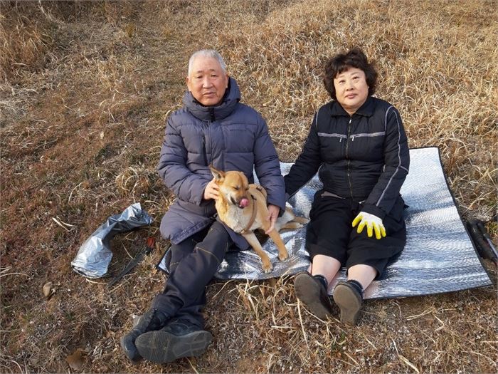 사진3. 이제는 뗄 수도 없는 가족 마초