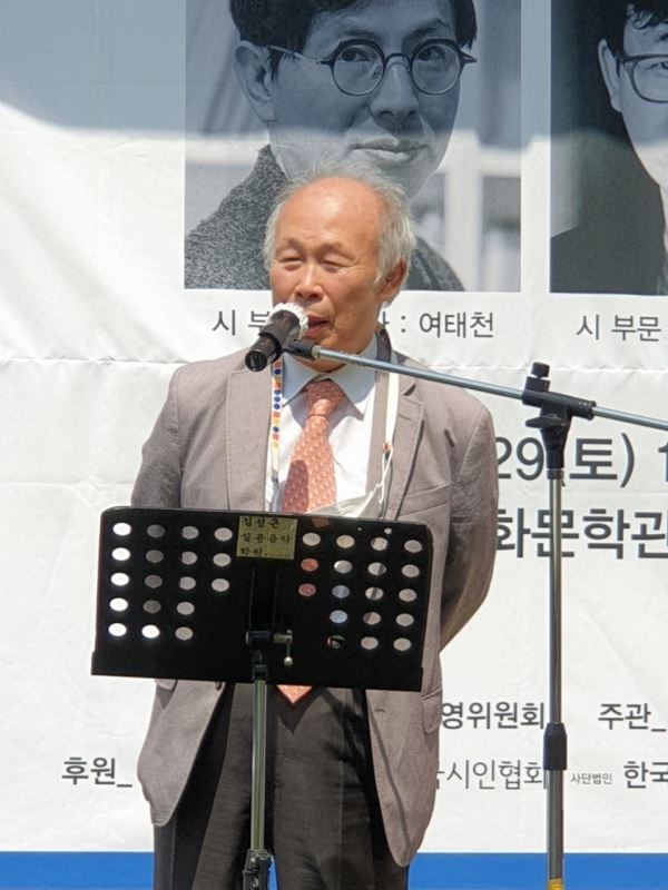 오세영 시인