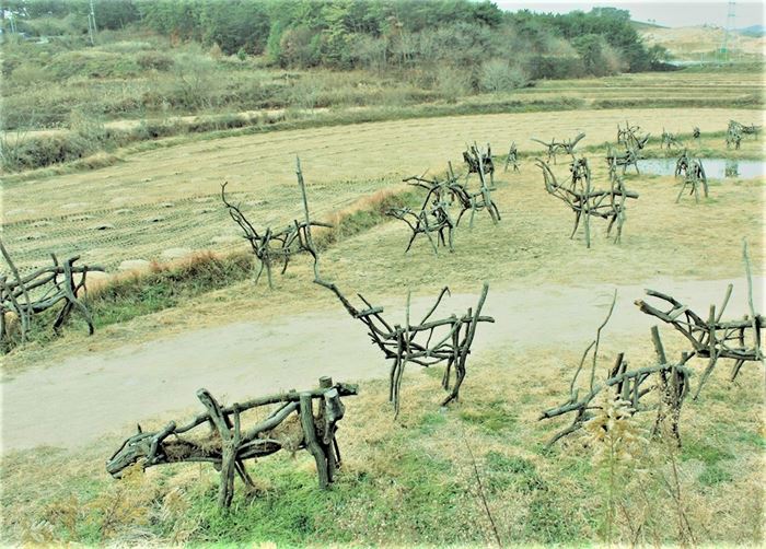 「떠나는 것들-숲의 정령」展, 개인전, 2010년, 장안대동마을